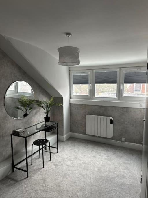 High Wycombe Centre- 2 Bed Flat Lägenhet Exteriör bild
