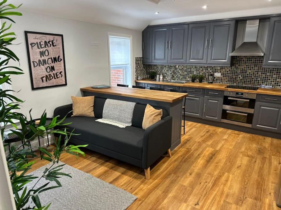 High Wycombe Centre- 2 Bed Flat Lägenhet Exteriör bild